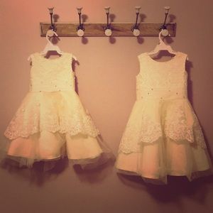 Flower Girl Dress(Es)